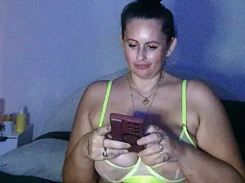 Snapshot of Tashmoss chatting on January 9, 4:17 pm Tashmoss online show from January 9, 4:17 pm