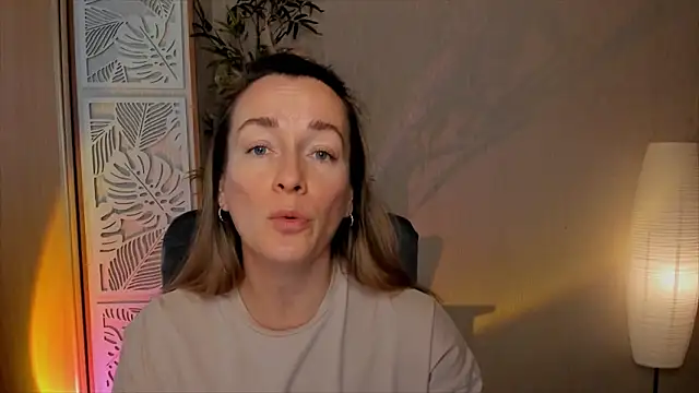 RebeccaMartinez online show from February 21, 6:37 am