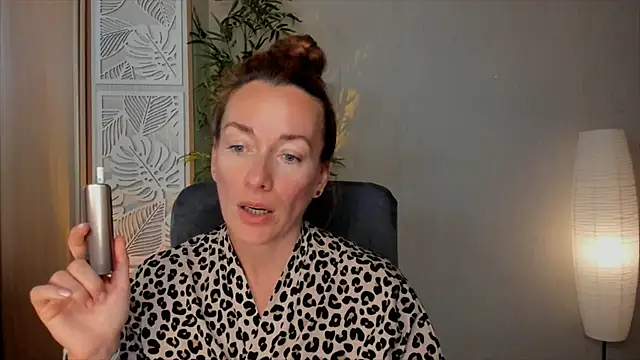 Snapshot of RebeccaMartinez chatting on June 30, 10:04 am RebeccaMartinez online show from June 30, 10:04 am
