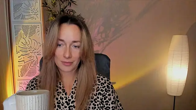 RebeccaMartinez online show from February 9, 12:14 pm