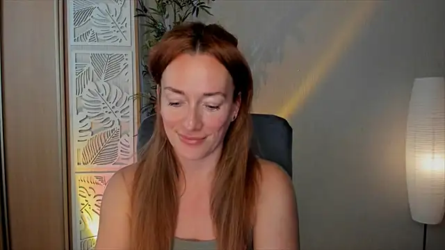 Snapshot of RebeccaMartinez chatting on June 18, 7:18 am RebeccaMartinez online show from June 18, 7:18 am