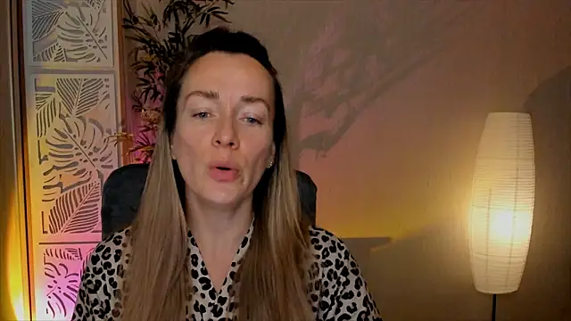 RebeccaMartinez online show from February 8, 5:49 am