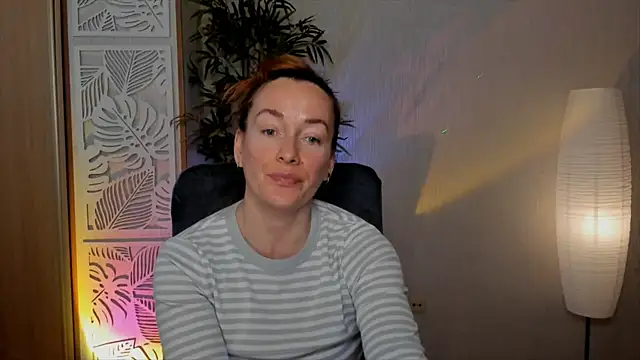 RebeccaMartinez online show from April 12, 7:11 am