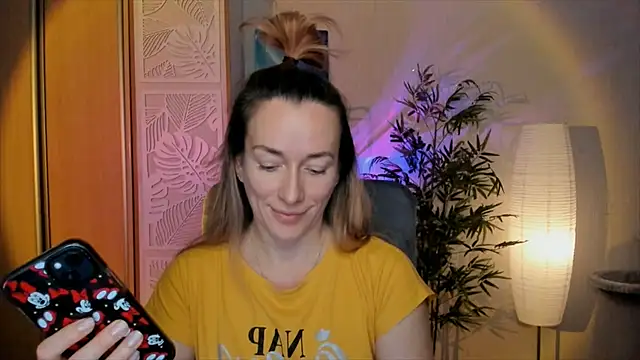 RebeccaMartinez online show from January 7, 5:23 am