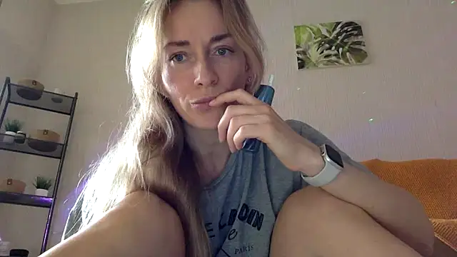 Snapshot of RebeccaMartinez chatting on March 15, 12:34 pm RebeccaMartinez online show from March 15, 12:34 pm