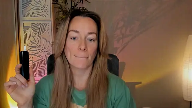 RebeccaMartinez online show from February 16, 6:12 am