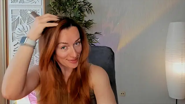 RebeccaMartinez online show from May 10, 7:01 am