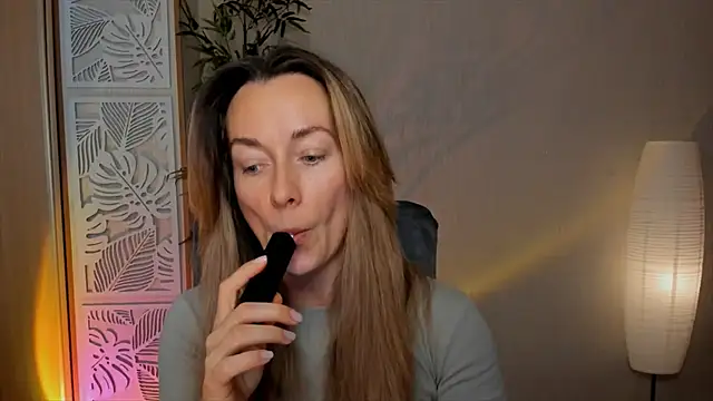 RebeccaMartinez online show from February 26, 12:16 pm