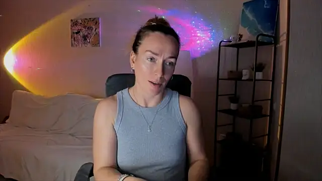 Snapshot of RebeccaMartinez chatting on November 4, 12:42 pm RebeccaMartinez online show from November 4, 12:42 pm