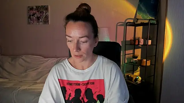Snapshot of RebeccaMartinez chatting on September 9, 8:57 am RebeccaMartinez online show from September 9, 8:57 am