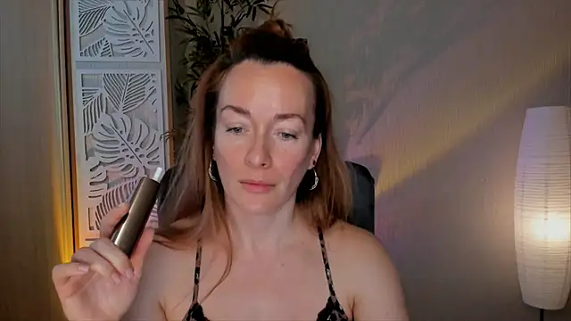 RebeccaMartinez online show from April 26, 6:32 am