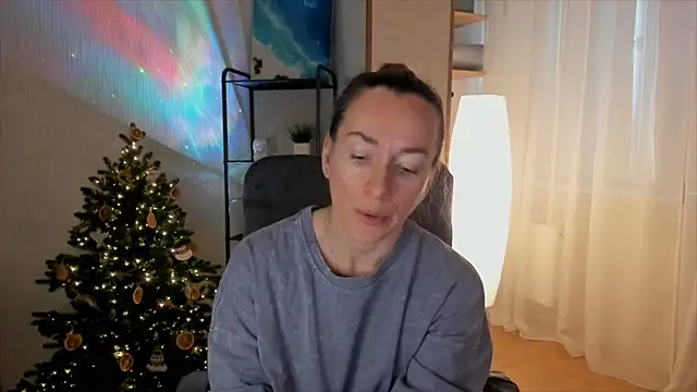 RebeccaMartinez online show from December 20, 8:28 am