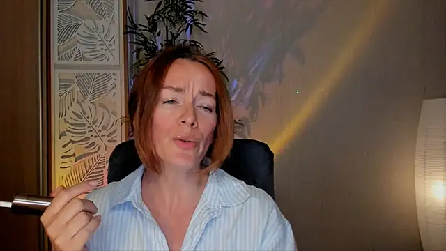 Snapshot of RebeccaMartinez chatting on June 18, 2:55 pm RebeccaMartinez online show from June 18, 2:55 pm