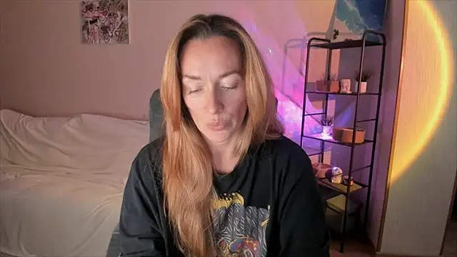Snapshot of RebeccaMartinez chatting on October 3, 12:17 pm RebeccaMartinez online show from October 3, 12:17 pm