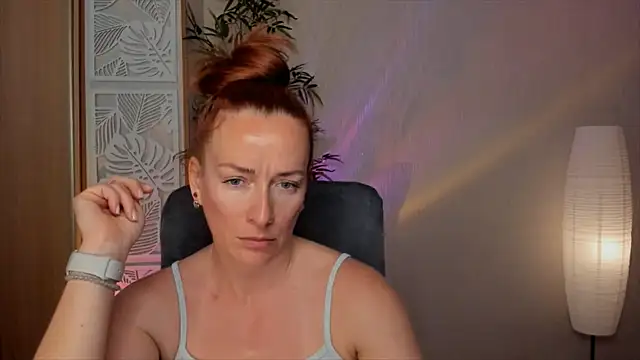 RebeccaMartinez online show from May 27, 8:32 am