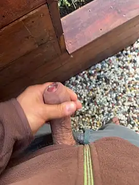 mattexhibe online show from December 7, 8:16 am