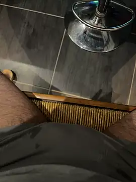 mattexhibe online show from December 19, 6:32 pm