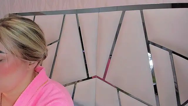 kimberly7  online show from April 10, 11:39 am