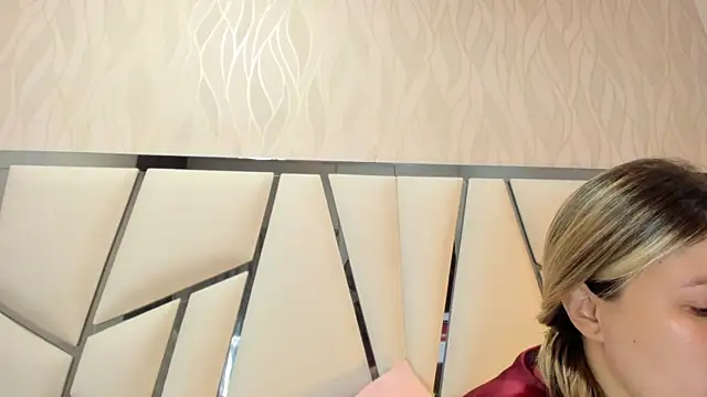 Snapshot of kimberly7_ chatting on October 19, 11:35 am kimberly7 online show from October 19, 11:35 am