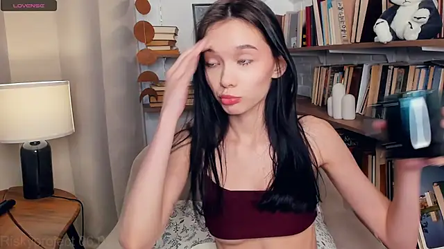 Snapshot of Riskyproject chatting on February 6, 12:48 pm Riskyproject online show from February 6, 12:48 pm