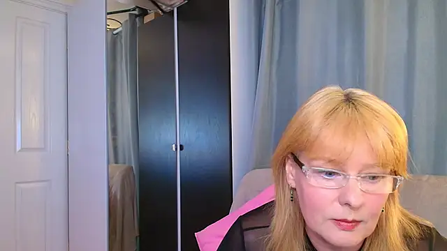 HoneyBBW96 online show from June 17, 3:00 pm