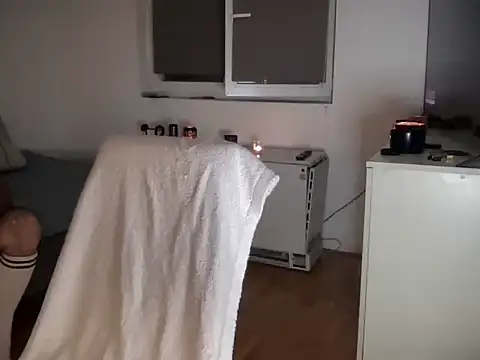 alejandrobgxh online show from May 22, 11:14 pm