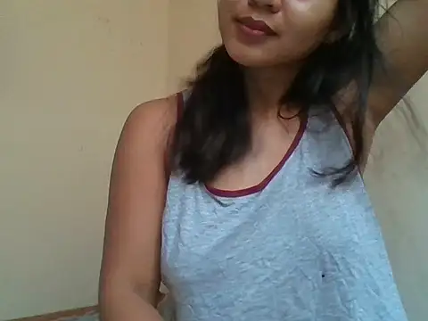 Snapshot of _smiling4u_ chatting on July 2, 12:33 am smiling4u online show from July 2, 12:33 am