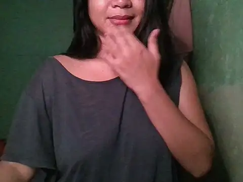 Snapshot of _smiling4u_ chatting on October 21, 2:27 pm smiling4u online show from October 21, 2:27 pm