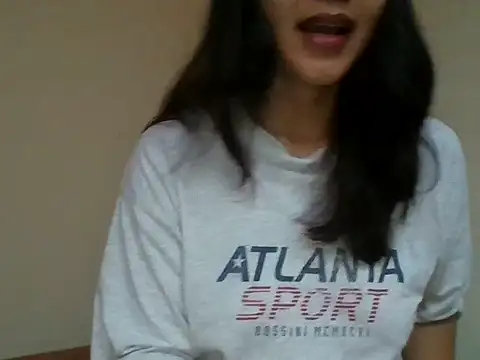 Snapshot of _smiling4u_ chatting on June 30, 5:40 am smiling4u online show from June 30, 5:40 am