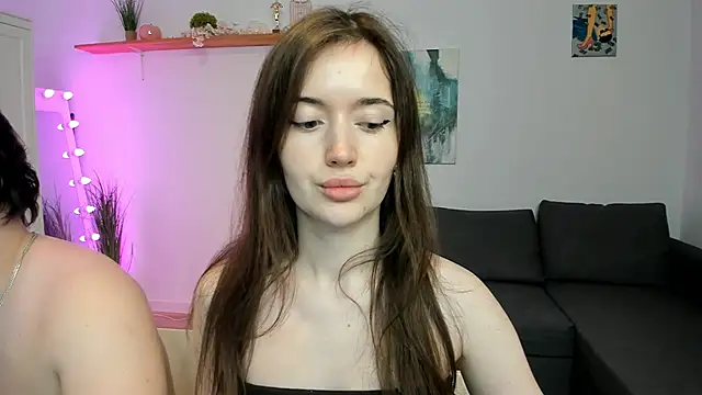 Snapshot of PollyFlame chatting on October 2, 8:45 pm PollyFlame online show from October 2, 8:45 pm