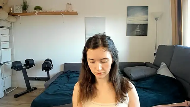 Snapshot of PollyFlame chatting on March 4, 9:40 am PollyFlame online show from March 4, 9:40 am