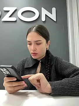 Snapshot of Sweet_Lollypop chatting on February 20, 7:12 am Sweet Lollypop online show from February 20, 7:12 am