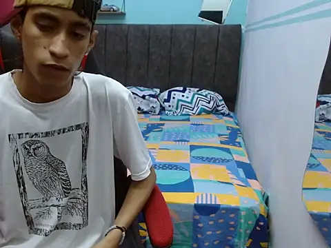 Angelstripboy online show from March 19, 12:59 am