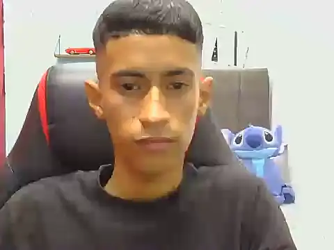 Angelstripboy online show from June 15, 9:03 pm