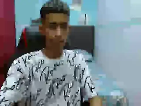 Angelstripboy online show from October 6, 11:05 pm