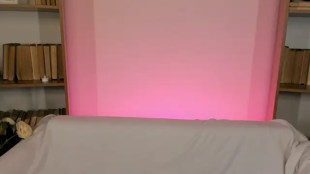 Phoenix Margo online show from December 2, 3:41 am