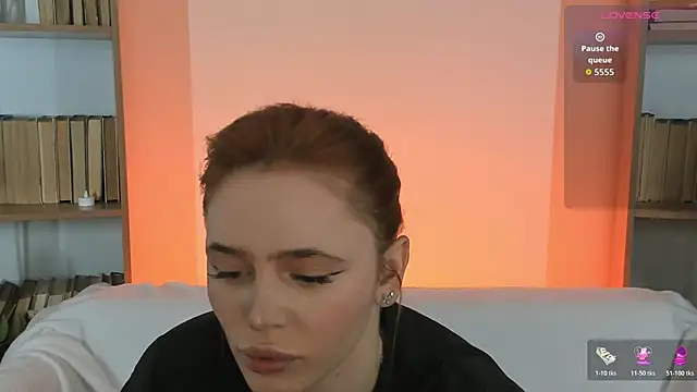 Phoenix Margo online show from November 2, 3:22 am