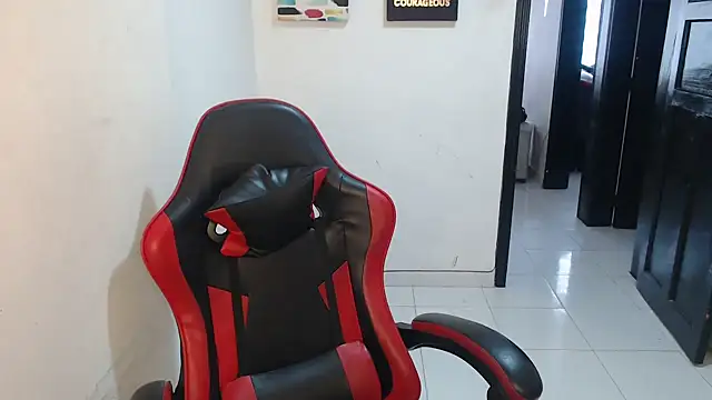 Liamiler01  online show from February 17, 3:53 pm