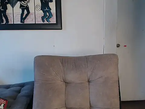 Liamiler01  online show from February 7, 12:28 pm