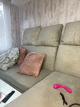 Liamiler01  online show from February 13, 12:05 pm