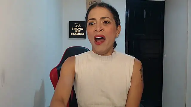 Liamiler01  online show from November 4, 12:20 pm