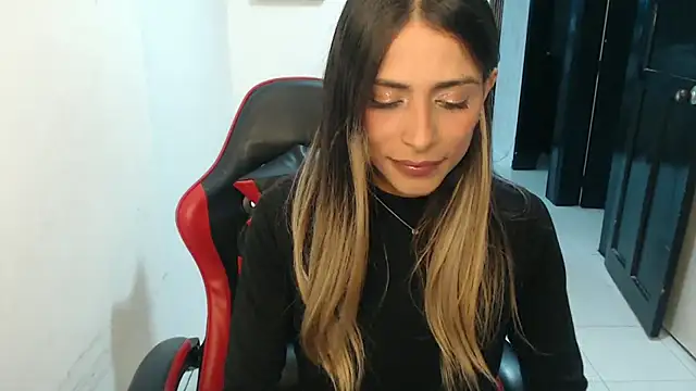 Liamiler01  online show from November 27, 2:23 am