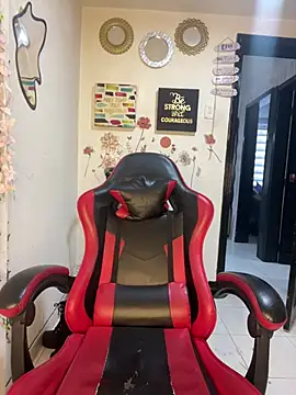 Liamiler01  online show from April 22, 12:34 pm