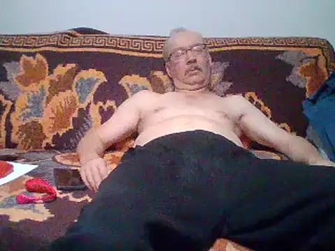 cumloverboyxx69 online show from February 19, 10:31 pm