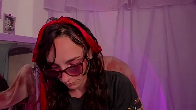  lh  online show from February 10, 3:11 pm