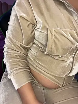 Maria-cuty online show from October 11, 7:59 pm