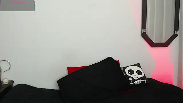 Snapshot of Amy_Aloqua chatting on November 15, 3:38 pm Amy Aloqua online show from November 15, 3:38 pm