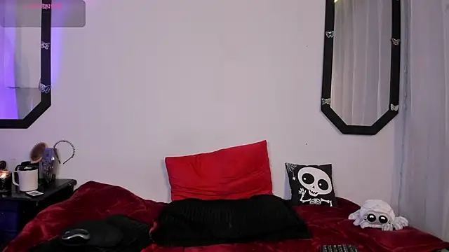 Amy Aloqua online show from March 25, 3:33 pm