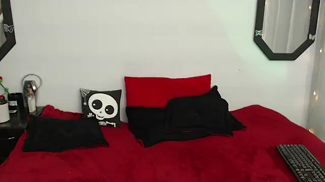 Amy Aloqua online show from January 15, 3:26 pm