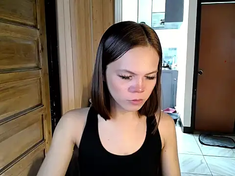 katie white online show from July 26, 1:23 am